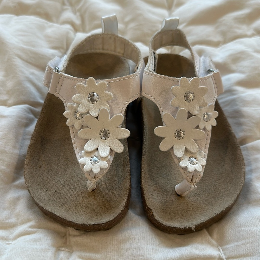 Toddler White Floral Sandals